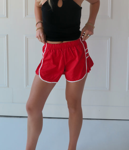 SIDE PLEATED SHORT